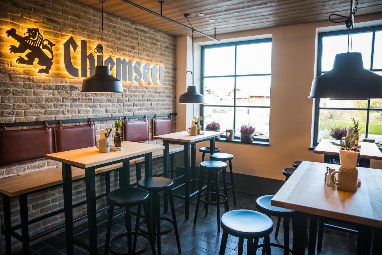 Chiemseer Wirtshaus Хеминг Екстериор снимка